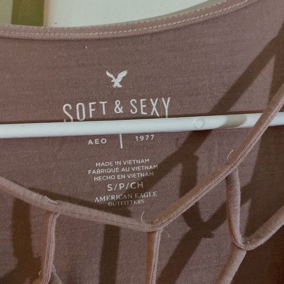 🌟 american eagan soft sexy shirt 🌟 - Picture 2 of 2